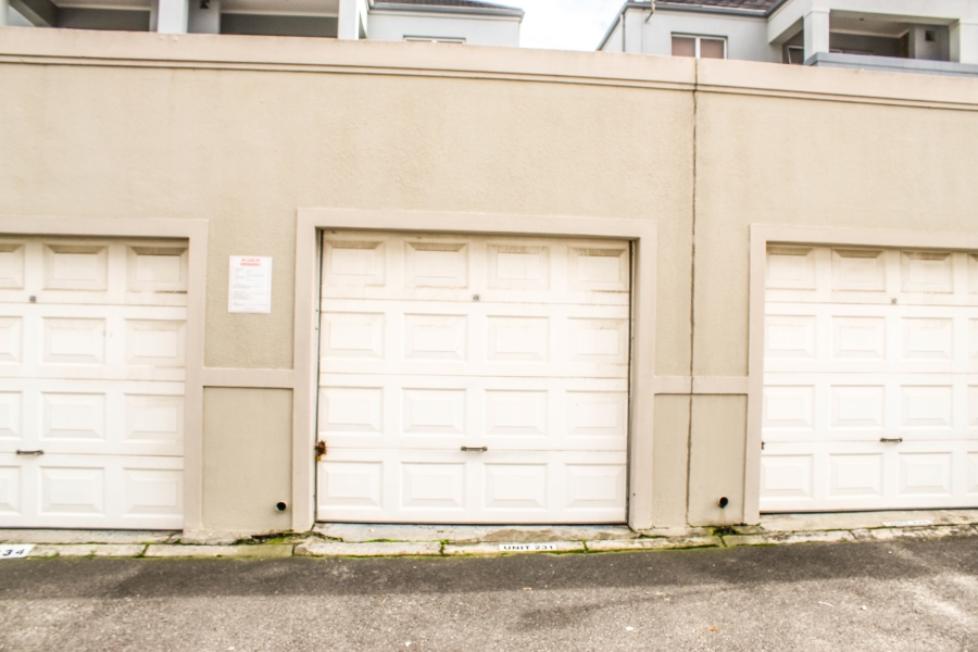 2 Bedroom Property for Sale in Vredekloof Western Cape